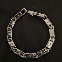 LV Bracelet
