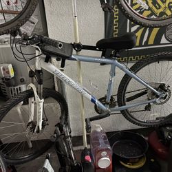 Novara Piedra Hardtail Mountain Bike