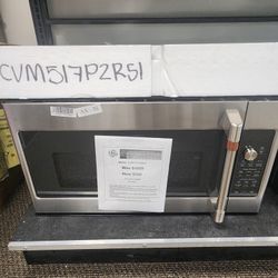 Café 1.7 Cu. Ft. Over the Range
Microwave in Stainless Steel with Air
Fry