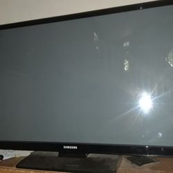 2 Samsung Tvs