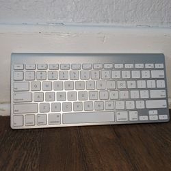 Apple Magic Keyboard 