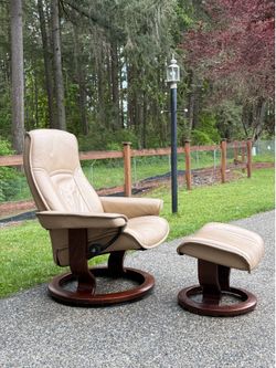 Ekornes Stressless  Chair And Ottoman