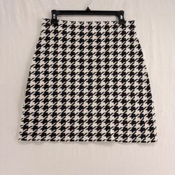 LOFT Outlet Women's S Black White Houndstooth Knit A Line Mini Skirt Preppy
