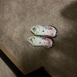 It’s a good shoe and it’s a good color way