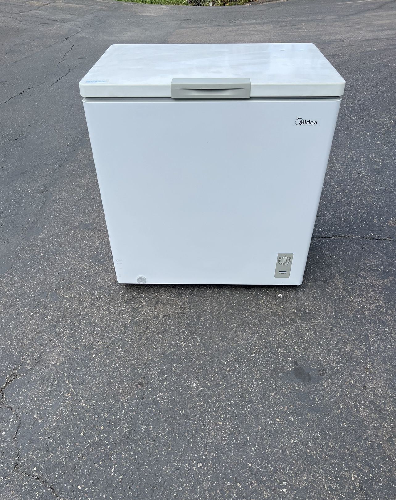 (30 Day Warranty) Deep Chest Garage Ready/freezer (free Local Delivery)
