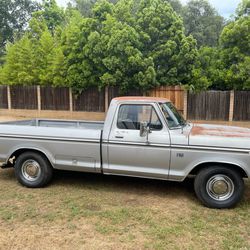 1976 Ford F100 ranger engine is a  390. Miles are original!! Super clean. 