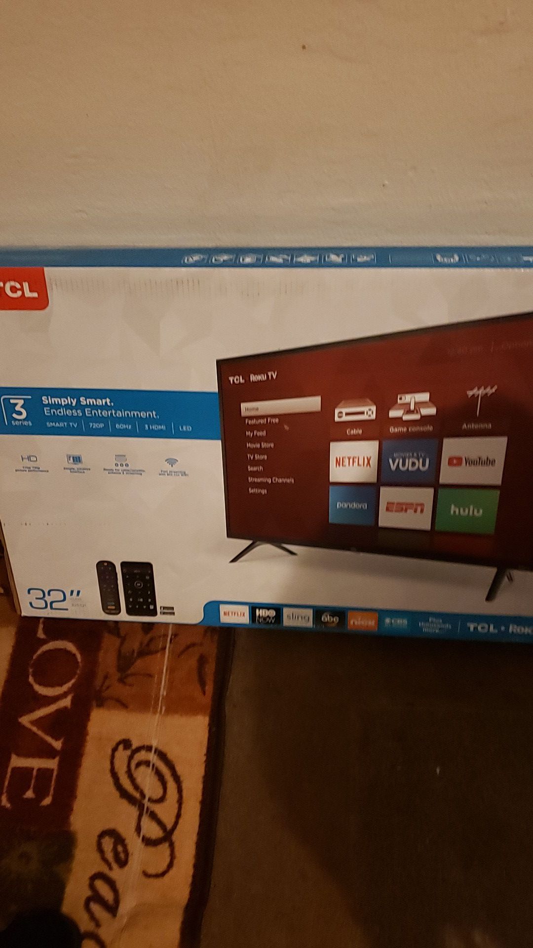 Brand New TCL smart Tv 32"