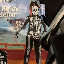 Costume