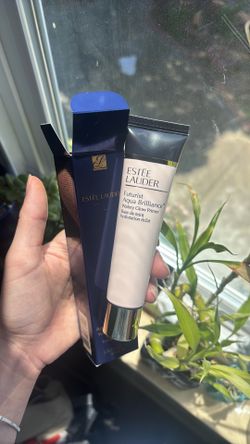 Estée Lauder watery glow primer