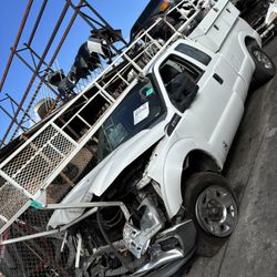 2012 Ford F-250 - PARTS ONLY