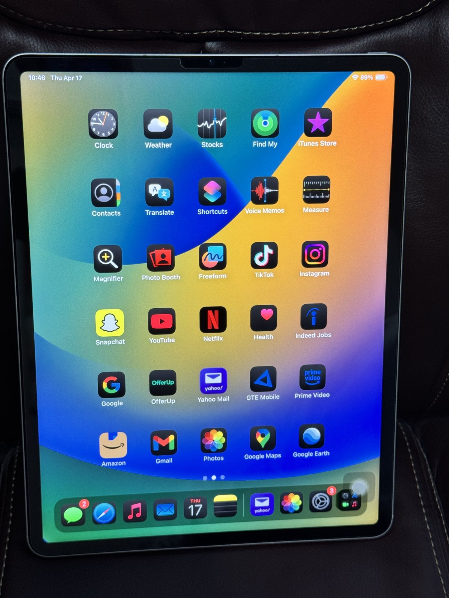 Apple IPad Pro 12.9” WI FI MP5Y3LL/A 6th Gen 128GB with original box , Screen Protector and a hard shell case protector. please read description.