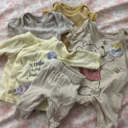 FIVE NEWBORN CLOTHING PEICES 