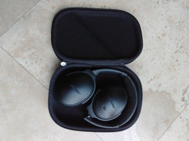 Bose Queit Comfort 35
