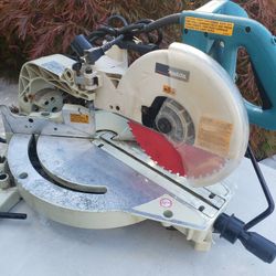 Project Parts Makita Sliding Miter Saw