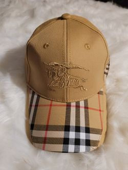 BURBERRY HAT-CAP RARELY 