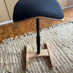 Ergonomic Rocking Chair