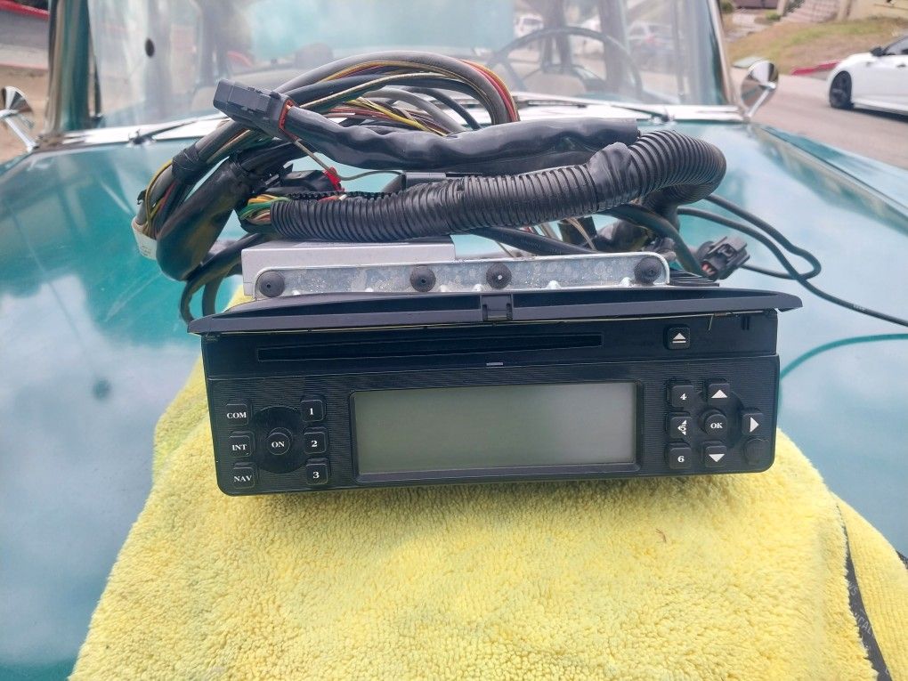 A Older radio for a harley davidson $100 A2013 Harley Davidson