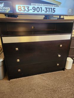 Chest/TV stand