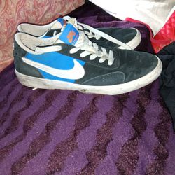 Men's Nike Tennis Shoes Size 9