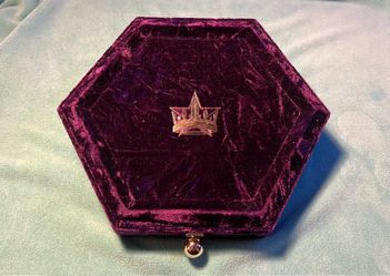 Jeffree Star Blood Lust Eyeshadow Palette Excellent Condition