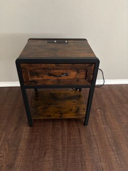 Nightstands (2$