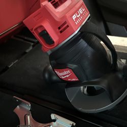 Milwaukee Router 1/2in