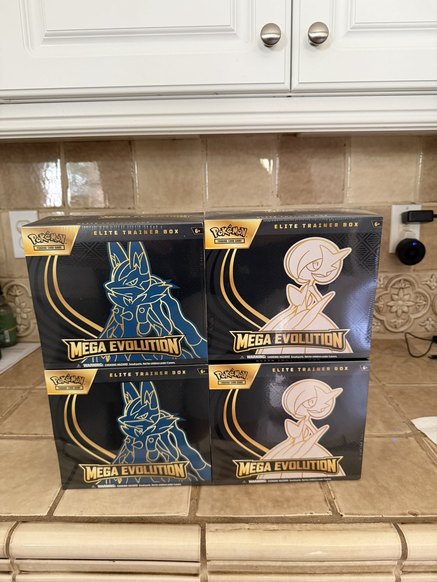 MEGA EVOLUTION ETB