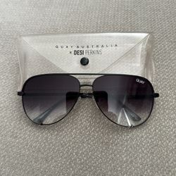 High key Quay Women Sunglasses 