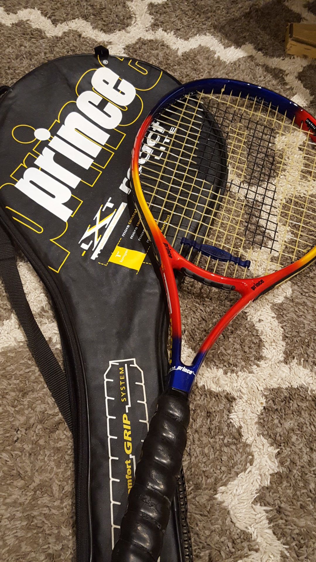 PRINCE ....Tennis racket 107" 690cm extra lenght technology