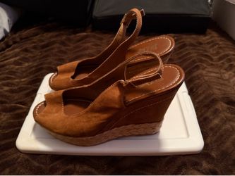 NEW. Brash Sandals Womens 11 Peep Toe Slingback Espadrille Wedge Brown Fabric Buckle