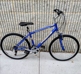Diamondback 21-Speed Hybrid Bike - $200