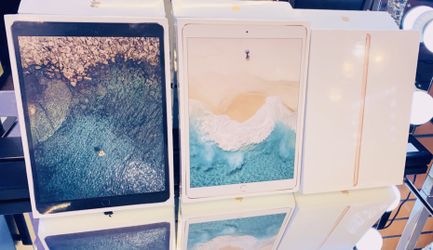 iPads 💁🏻‍♀️🛍 In stock shop with us and take one home with just $53 down ask me how