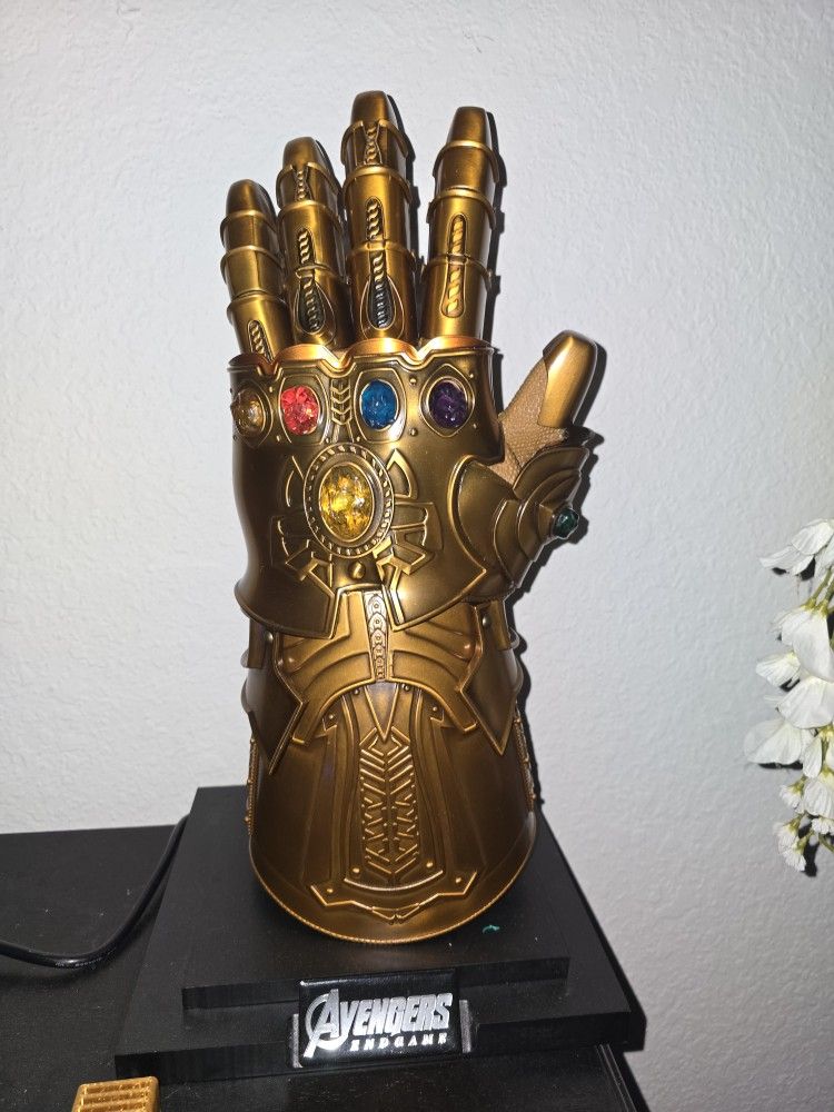 Metal Thanos Gauntlet