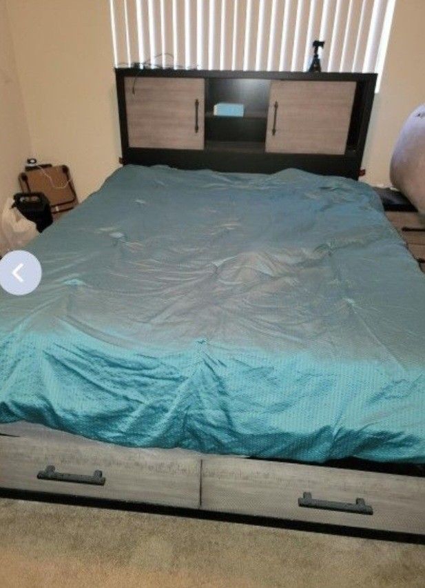 Bedroom Set Queen