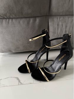 Bebe Black & Gold Heels