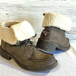 Various Women's Boots 