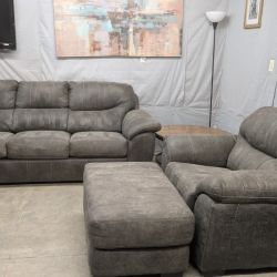 🛋️ Modern Sofa, Seat And Ottoman - Deep Cleaned + FREE Delivery (Columbus Area)