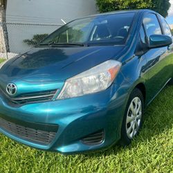 2014 TOYOTA YARIS 
