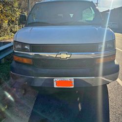 2015 Chevrolet Express 3500 Passenger • Extended Van 3D