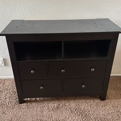 TV dresser