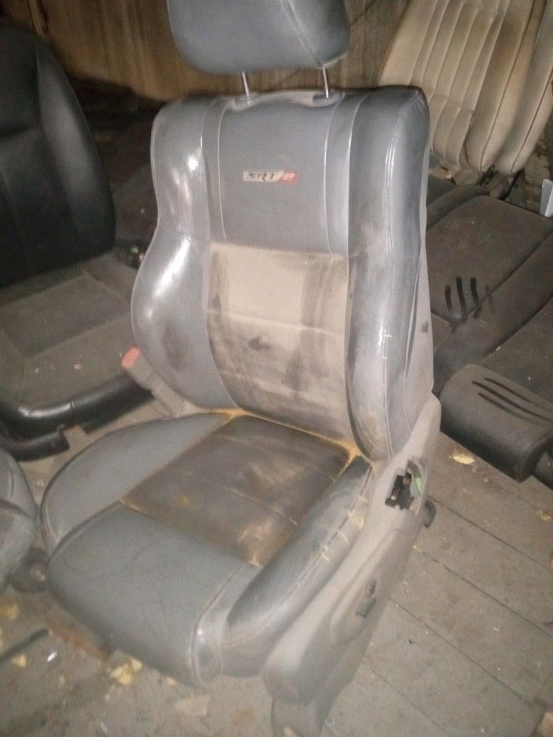 SRT FRONT SEATS