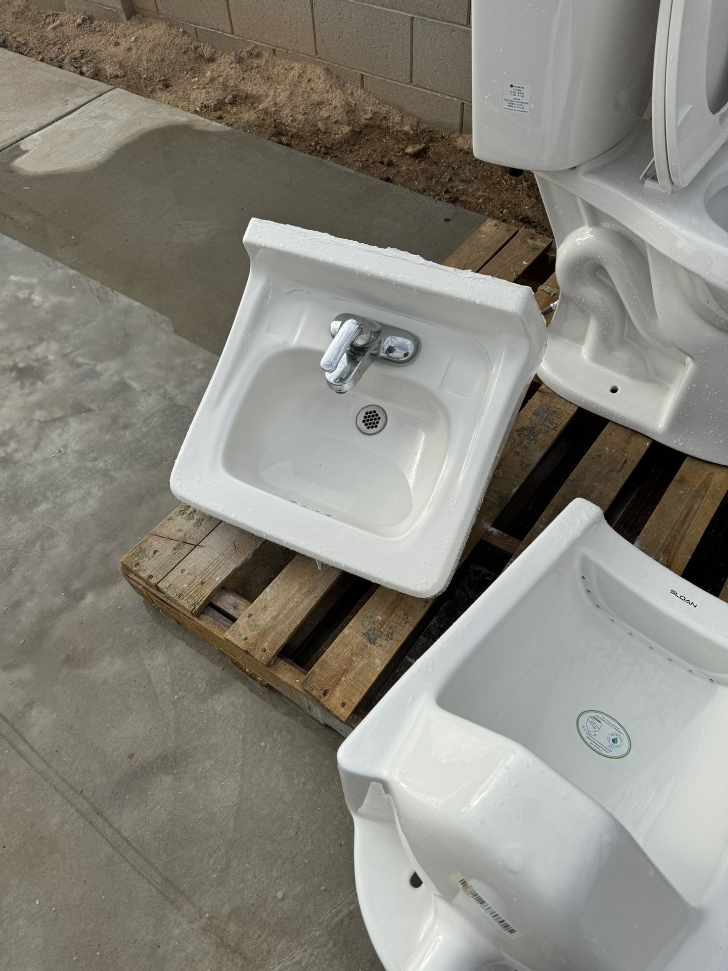 High Efficiency Toilets, Urinals and Sinks