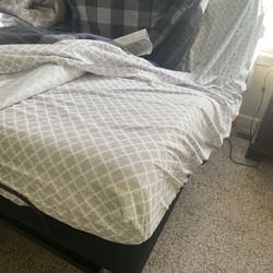 Twin Electric Bed Frame And Mattress For Free