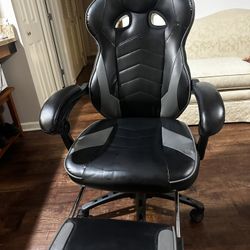 Gaming Chair With Foot Rest