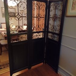 Room Divider - Wooden