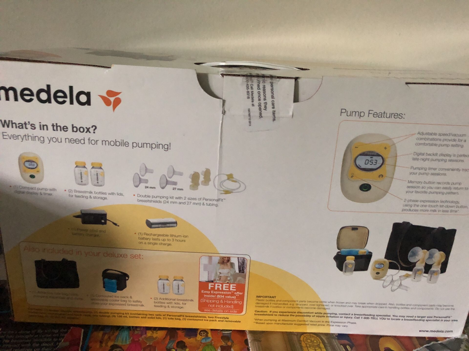 Medela freestyle electric pump brand new+ 2 extra boxes of sanitized storage bags and 1 box of accessories