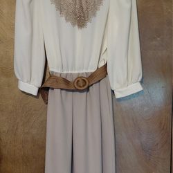Vintage dress size 4 taupe and cream, lace collar trim