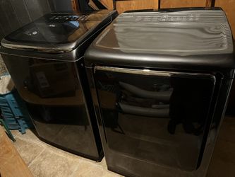 Samsung Washer & Dryer Set – Excellent Condition – High-End Models