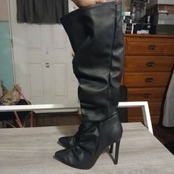 Black Knee-High Stiletto Heeled Boots