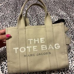 Marc Jacobs The Tote Bag 
